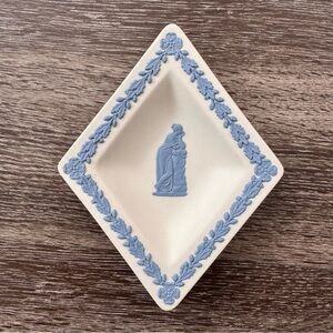 Wedgwood White Embossed Dish